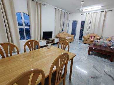 Condominium For Rent in Marina View Villas