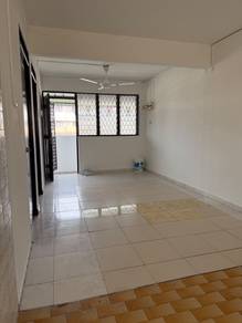 Flat For Rent in Flat Taman Ungku Tun Aminah