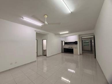 Condominium For Rent in Ivory Residence