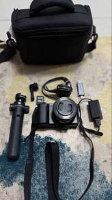Sony ZV-E10 (Used, Good Condition)