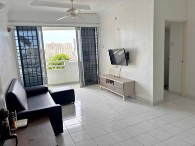 Condominium For Rent in N-Park Condominium