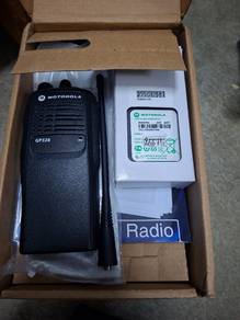 walkie talkie motorola gp328 Uhf  new.complete set