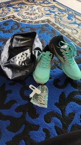 Diadora DSS 8403 Track Spikes with Nike Bag