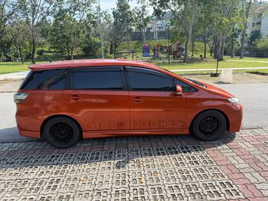 Toyota Wish X in Gombak, KUL