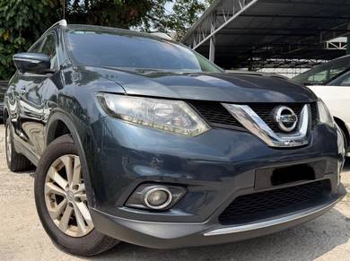 Nissan X-Trail in Old Klang Road, KUL