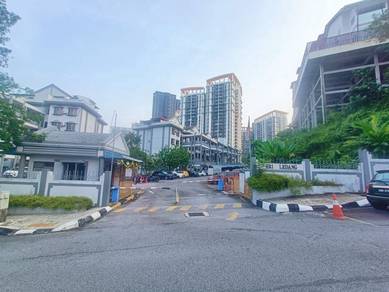 Condominium For Sale in Sri Ledang