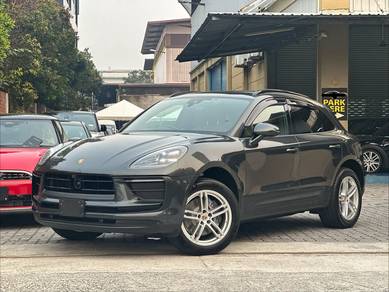 Porsche Macan  in Kota Damansara, SGR