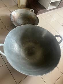 Two size of Woak