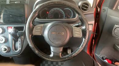 sterring momo button original