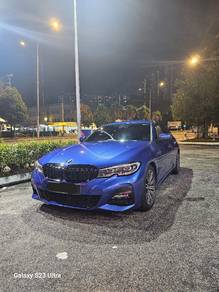 BMW 330i 330i M SPORT in Gombak, KUL