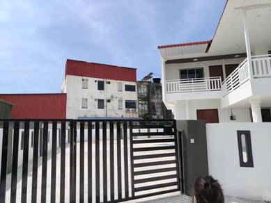 Semi-Detached House For Rent in Butterworth,PNG