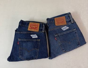 Levi’s 501 sz 30 Combo:).::