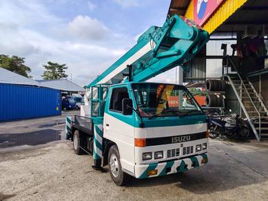 Isuzu NKR58E Tanado AT157 Insulated Skylift