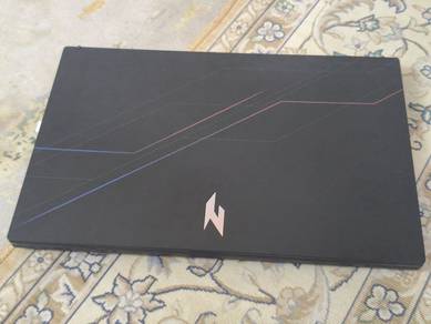 Nitro v15 rtx 5050 i5 16gb