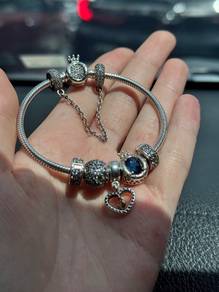Pandora charm + free blue pandora jewel