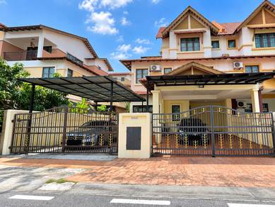 Semi-Detached House For Sale in Shah Alam,SGR