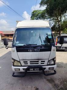 LORI ISUZU NKR55 2.8 4500KG 10 Kaki 2015