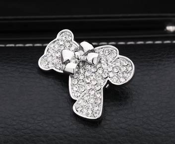 bear brooch 