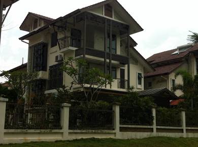 Semi-Detached House For Sale in Bangi,SGR
