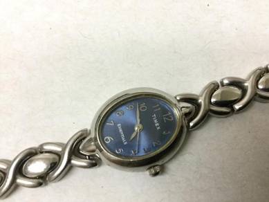 Original Timex Essential lady watch