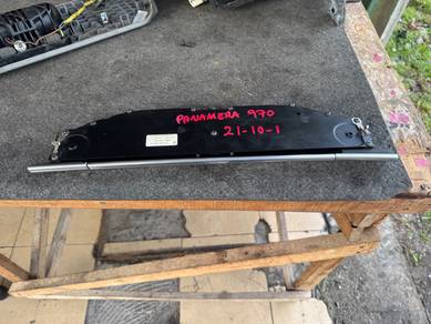 No 21-10-1 Porsche Panamera 970 Cup Holder