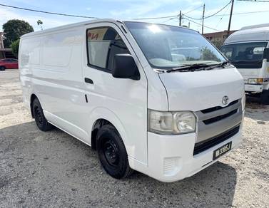 Toyota hiace Panel Van 2.5d 2014 year Diesel Hijau