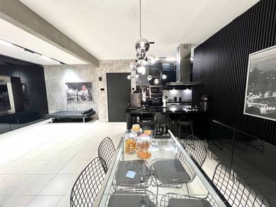 Condominium For Sale in Platinum Lake PV 13