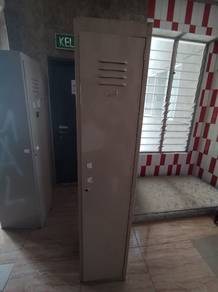 locker single 