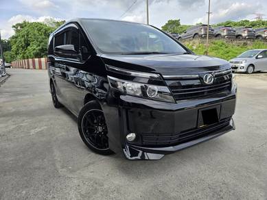 Toyota Voxy ZS GS in Salak Selatan, KUL