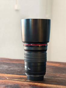 Canon EF 135mm f/2L USM Lens with Hood