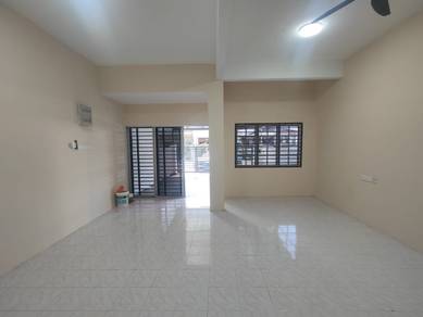 2-storey Terraced House For Sale in Banting,SGR