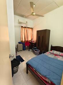 Room in Bandar Puteri Klang, SGR