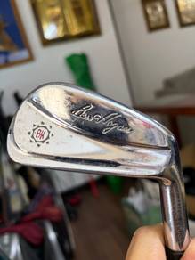 Golf Iron 5 To Dispose!