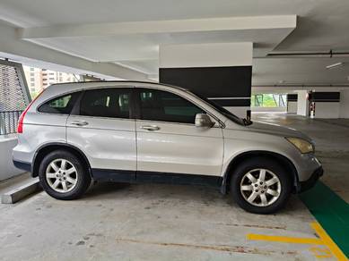 Honda CR-V i-VTEC in Damansara Utama, SGR