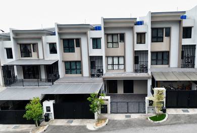 3-storey Terraced House For Sale in Ampang,KUL