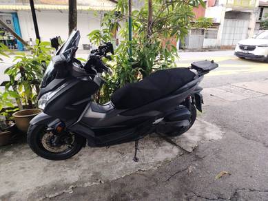 Honda Forza 250