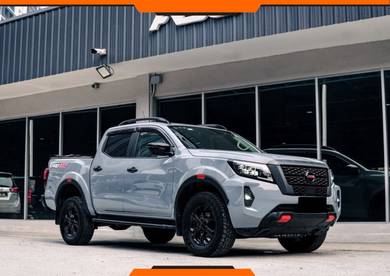 Nissan Navara PRO-4X in Others, SGR