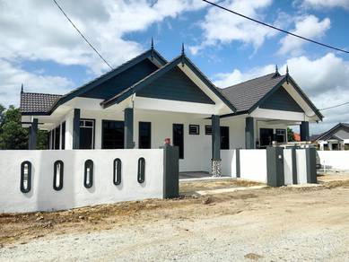 Semi-Detached House in Bukit Payung,TRG