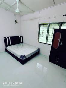 Room in Parit Buntar, PRK