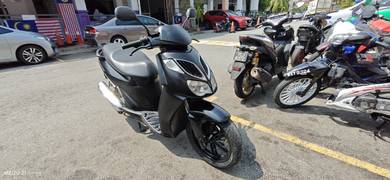Aprilia SportCity 200