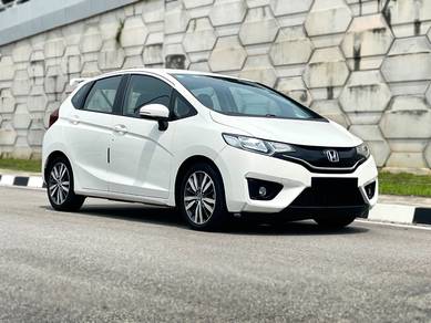 Honda Jazz V in Nibong Tebal, PNG