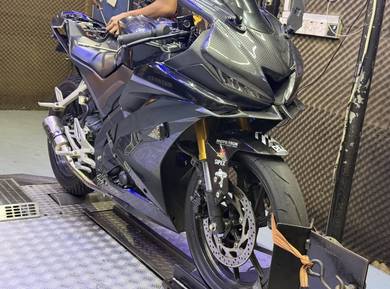 Yamaha R15