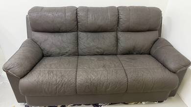 Sofa for Sale – Good Condition (sofa 3 seater )