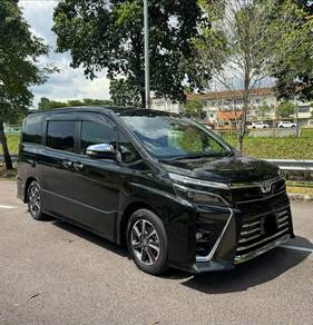 2021 Toyota Voxy ZS KIRAMEKI III