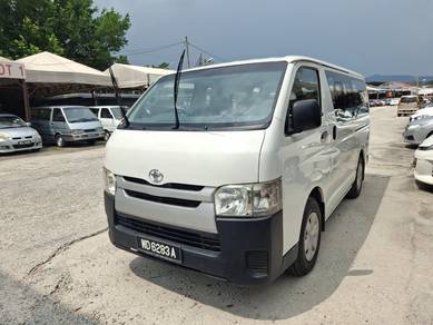 Toyota Hiace in Jalan Kuching, KUL