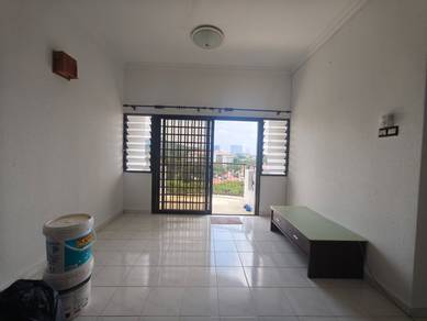 Condominium For Sale in Sri Saujana (Sungai Dua)