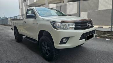 Toyota Hilux SINGLE CAB in Seri Kembangan, SGR