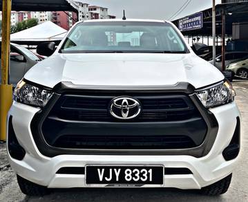 2022 Toyota Hilux E