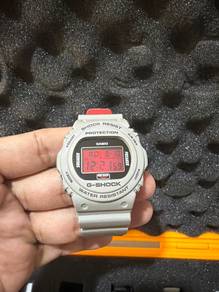 G-Shock DW-5700SF-1 "Redback sneaker freakers