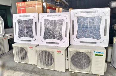 Daikin ceiling cassatte aircond J142